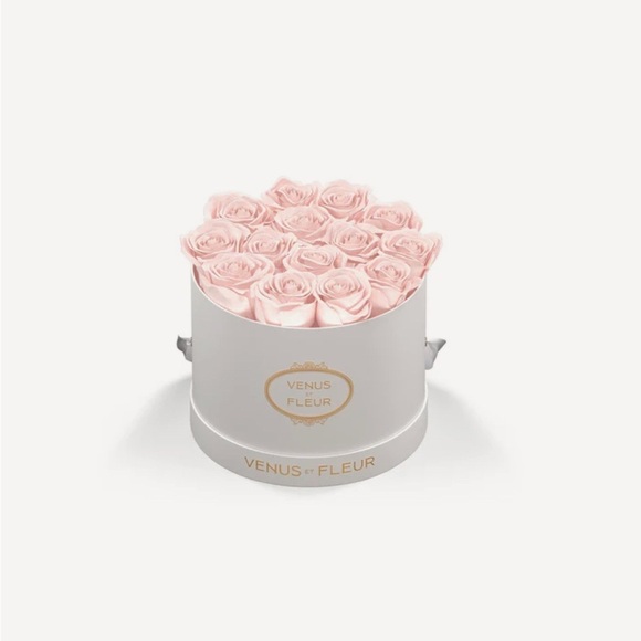 Venus Et Fleur Other - Venus Et Fleur Blush roses small round white box